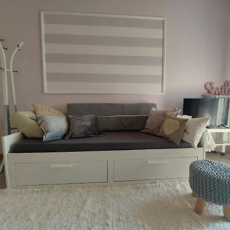 La Pineta - Delightful Small Apartment Near The City Center L'Aquila Ngoại thất bức ảnh
