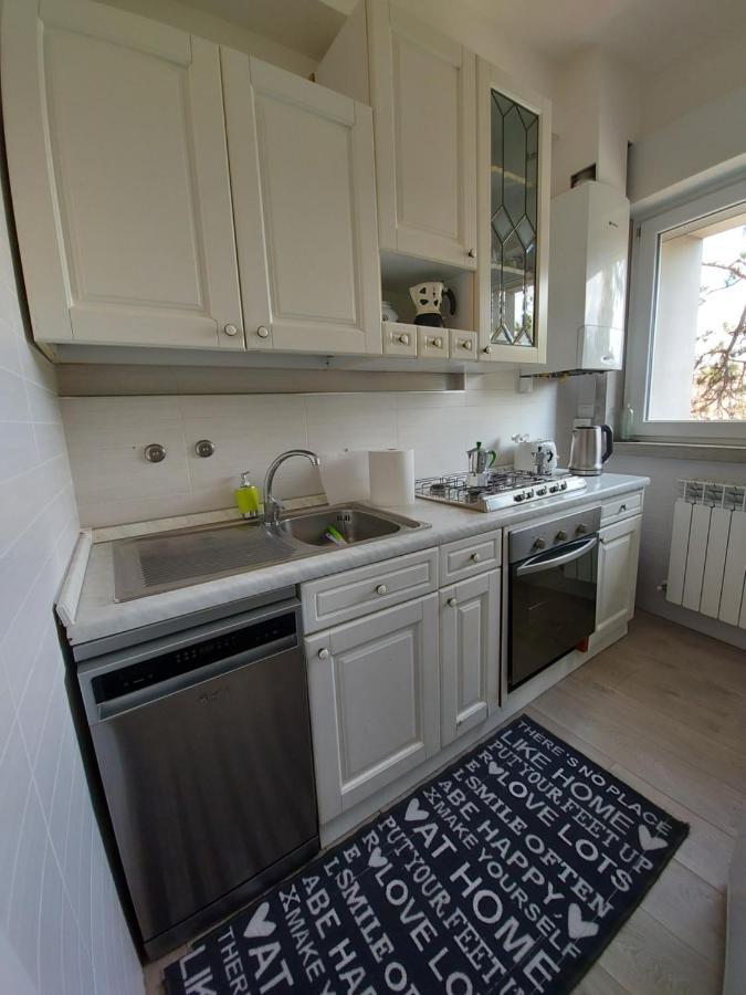 La Pineta - Delightful Small Apartment Near The City Center L'Aquila Ngoại thất bức ảnh