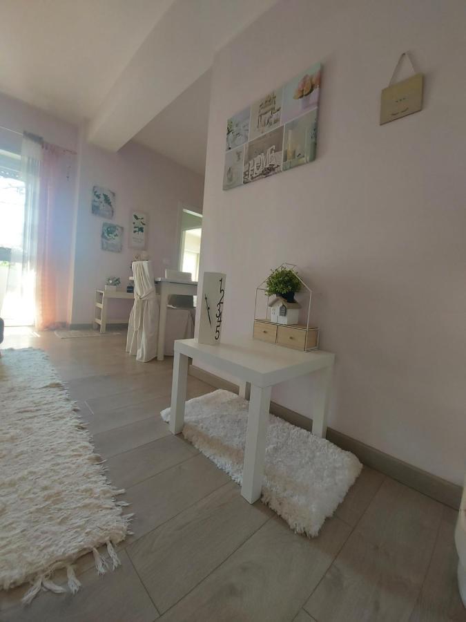 La Pineta - Delightful Small Apartment Near The City Center L'Aquila Ngoại thất bức ảnh